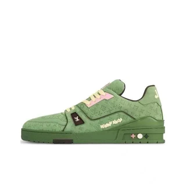 Louis Vuitton Sneakers Low-top monogram — 1ACR6E Green