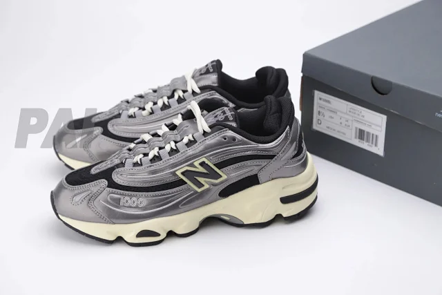 New Balance Sneakers 1000 product detail image 28