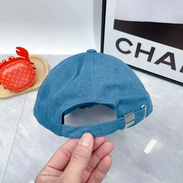 Prada Hats Triangle Plaque Baseball Cap product detail image 24