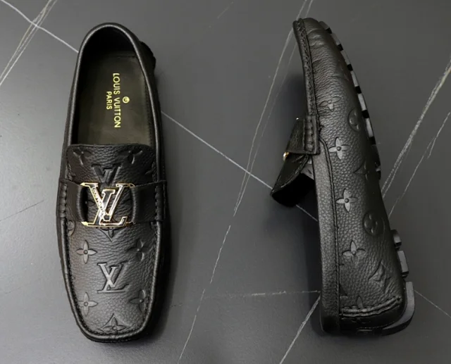 Louis Vuitton Leather Shoes Driving Loafers product detail image 12