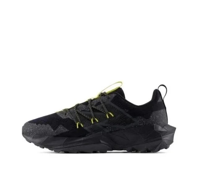 New Balance Sneakers Tektrel trail — MTTTRLOI Black and yellow