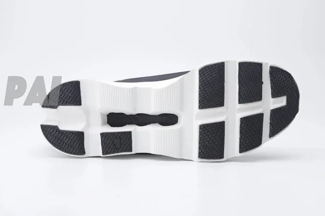 On Sneakers Cloudmonster 1 product detail image 10