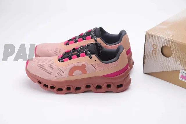 On Sneakers Cloudmonster 1 product detail image 1