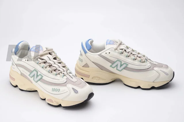 New Balance Sneakers 1000 product detail image 43