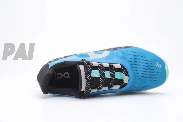 On Sneakers Cloudmonster 1 product detail image 39