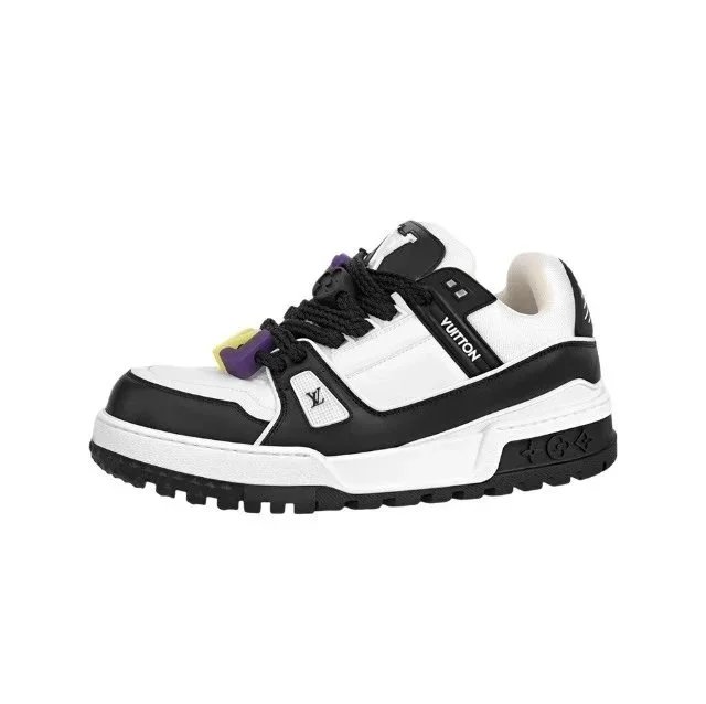 Louis Vuitton Sneakers Rhinestone-embellished low-top — 35#