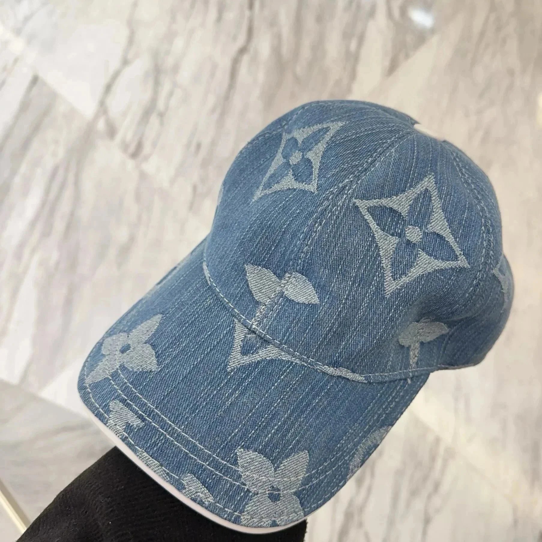 Louis Vuitton Hats Monogram baseball cap — 40