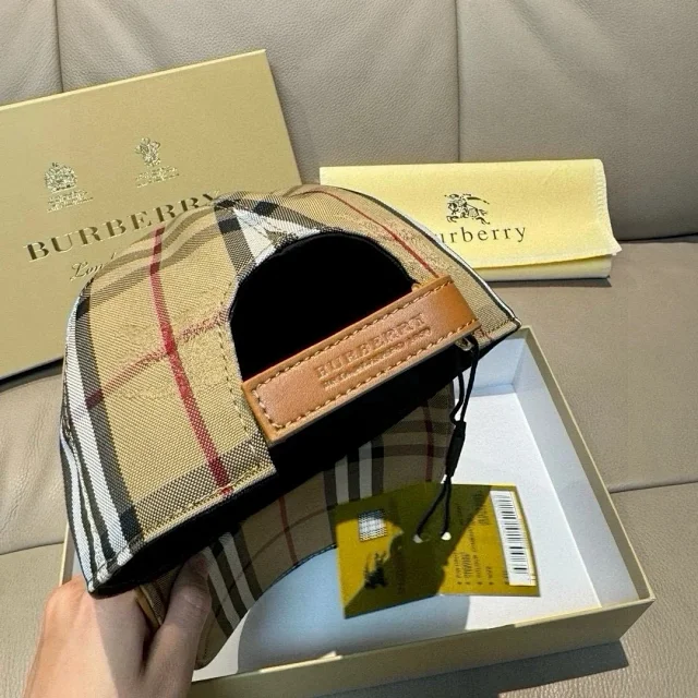 Burberry Hats Check Pattern Baseball Cap product detail image 33