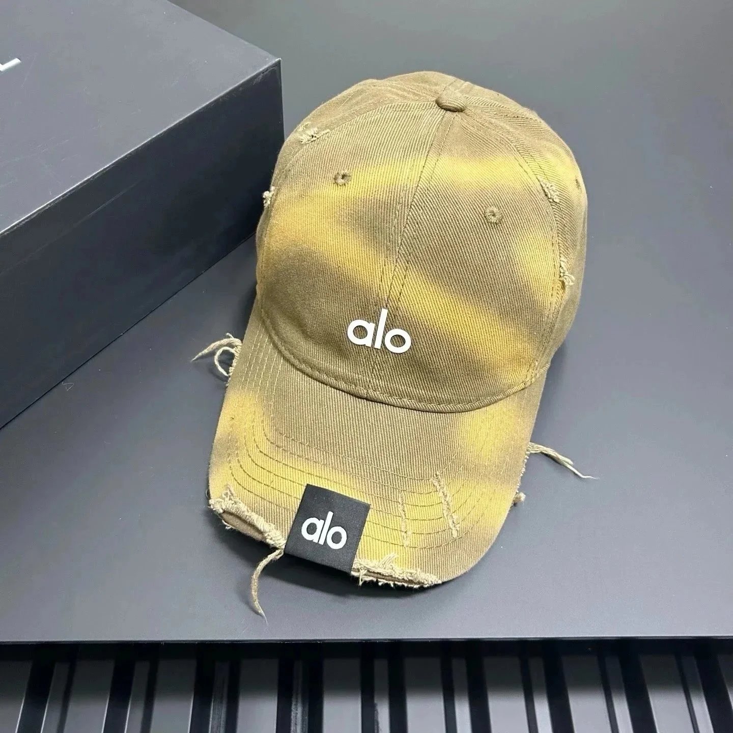 Alo Yoga Hats Logo Baseball Cap — 31