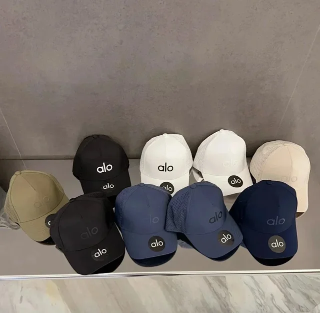 Alo Yoga Hats Logo Baseball Cap product detail image 1