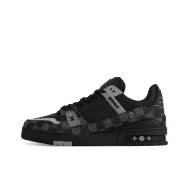 Louis Vuitton Sneakers Low-top monogram — 1ACPSF Black