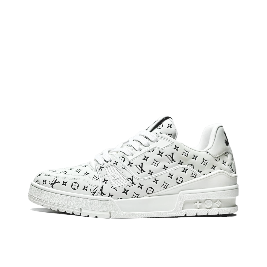 Louis Vuitton Sneakers Low-top monogram — #03 Black Full Embossed