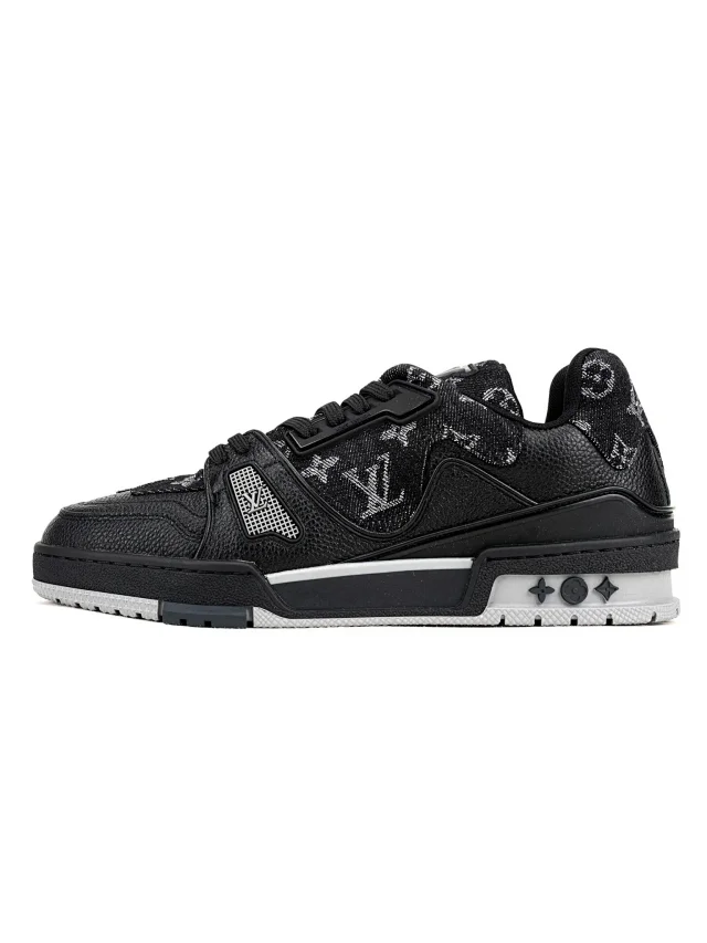 Louis Vuitton Sneakers Low-top monogram product detail image 15