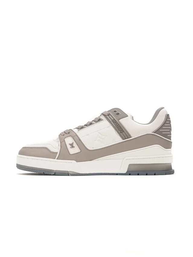 Louis Vuitton Sneakers Low-top monogram product detail image 48