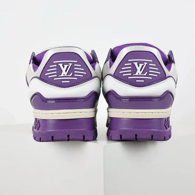 Louis Vuitton Sneakers Rhinestone-embellished low-top product detail image 38