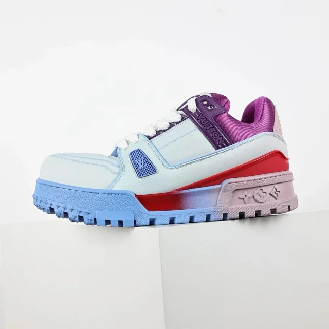 Louis Vuitton Sneakers Rhinestone-embellished low-top product detail image 46