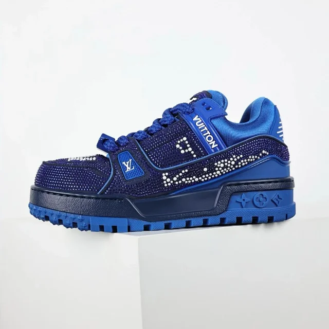 Louis Vuitton Sneakers Rhinestone-embellished low-top product detail image 58