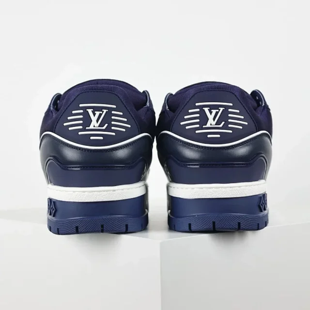 Louis Vuitton Sneakers Rhinestone-embellished low-top product detail image 65