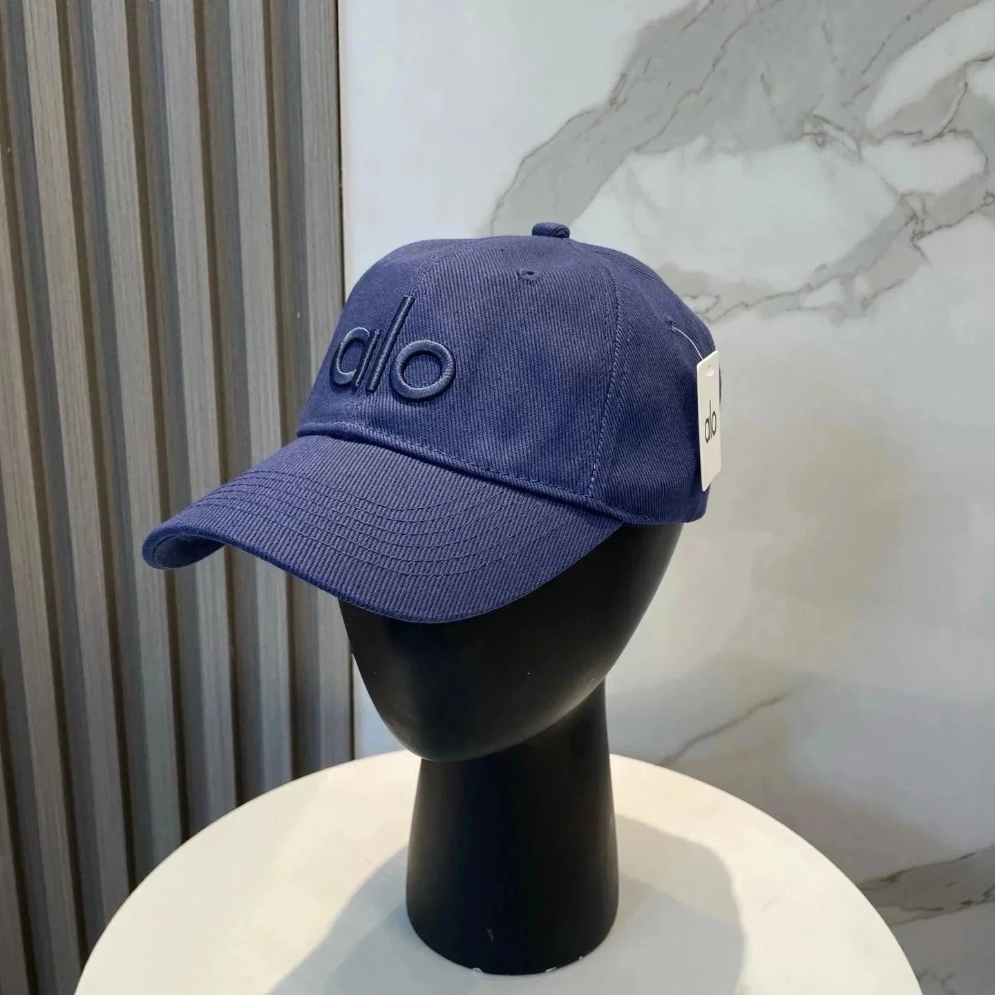 Alo Yoga Hats Logo Baseball Cap — 18