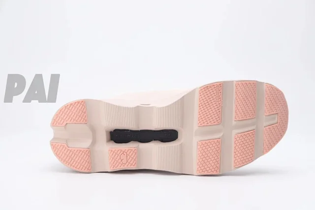 On Sneakers Cloudmonster 1 product detail image 34