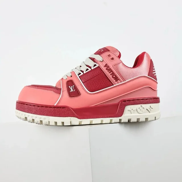 Louis Vuitton Sneakers Rhinestone-embellished low-top product detail image 27