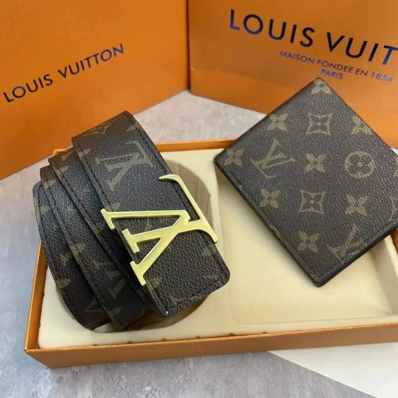 Hermès Belts Black leather belt with H buckle — 15