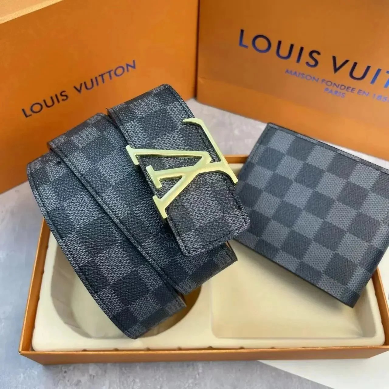 Hermès Belts Black leather belt with H buckle — 23