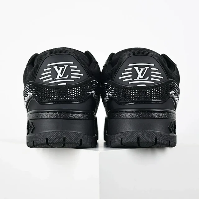 Louis Vuitton Sneakers Rhinestone-embellished low-top product detail image 53