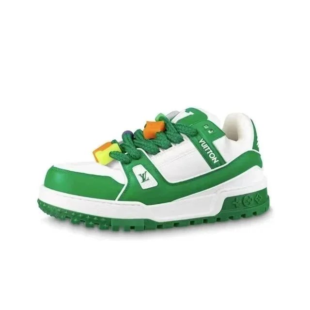 Louis Vuitton Sneakers Rhinestone-embellished low-top — 36#