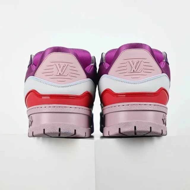 Louis Vuitton Sneakers Rhinestone-embellished low-top product detail image 48