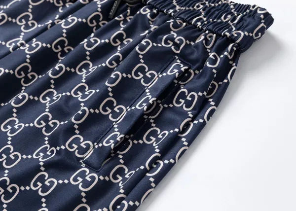 The North Face x Gucci Collaboration Logo Print Black T-Shirt and Shorts Set - 16