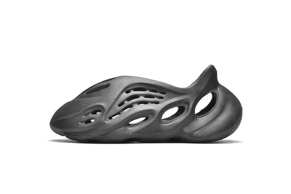 Unbranded Sneakers Yeezy Foam RNNR — Onyx HP8739