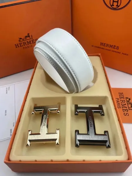 Hermès H Buckle Belt in Blue Leather with Interchangeable Silver and Gold Buckles - 5
