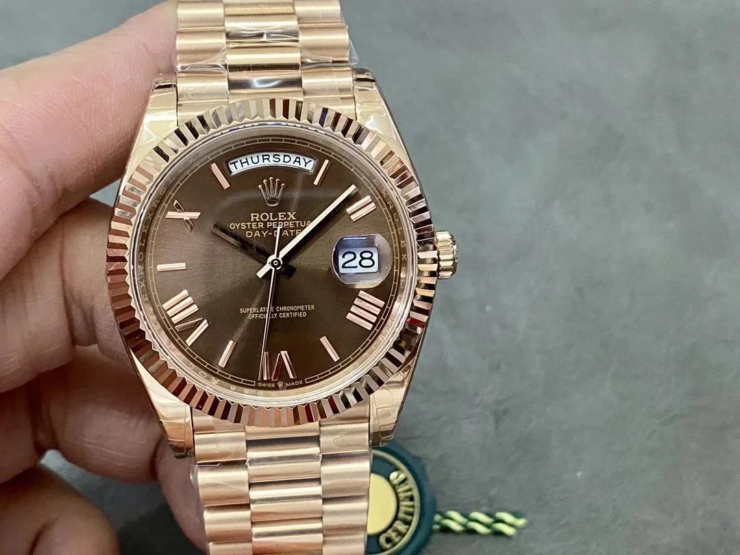 Rolex Watches Datejust fluted-bezel date watch with jubilee-style bracelet — 40