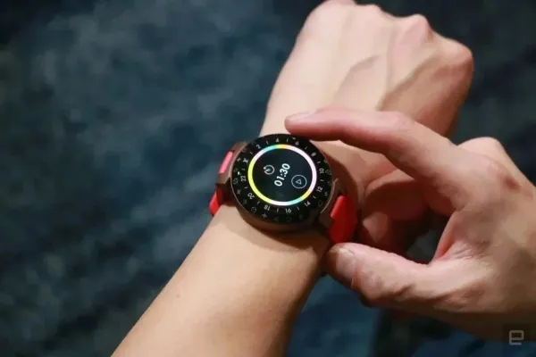 Louis Vuitton Tambour Horizon Light Up Smartwatch Multicolor Smartwatch - 9
