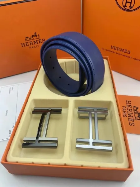 Hermès H Buckle Belt in Blue Leather with Interchangeable Silver and Gold Buckles - 10
