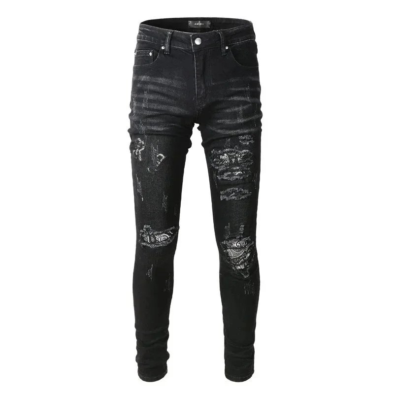 Gallery Dept. Star-Embroidered Distressed Slim Fit Jeans - 22
