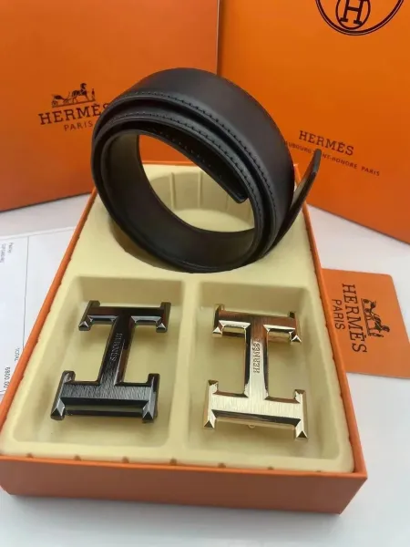Hermès H Buckle Belt in Blue Leather with Interchangeable Silver and Gold Buckles - 3