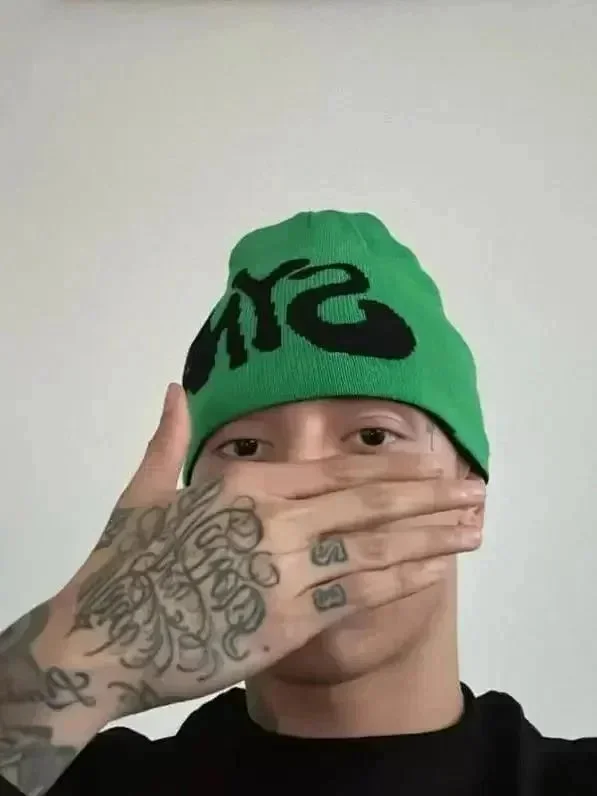 Syna World Hats Knitted Beanie with Graffiti Logo product detail image 2