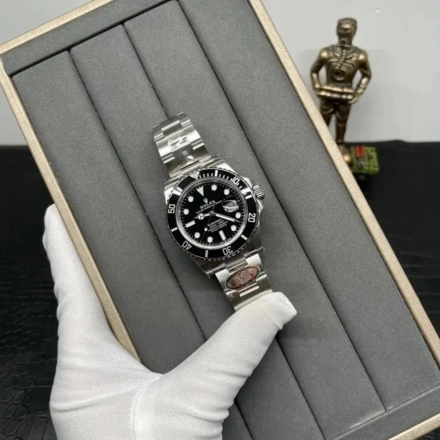 Rolex Submariner and Sea-Dweller product detail image 7
