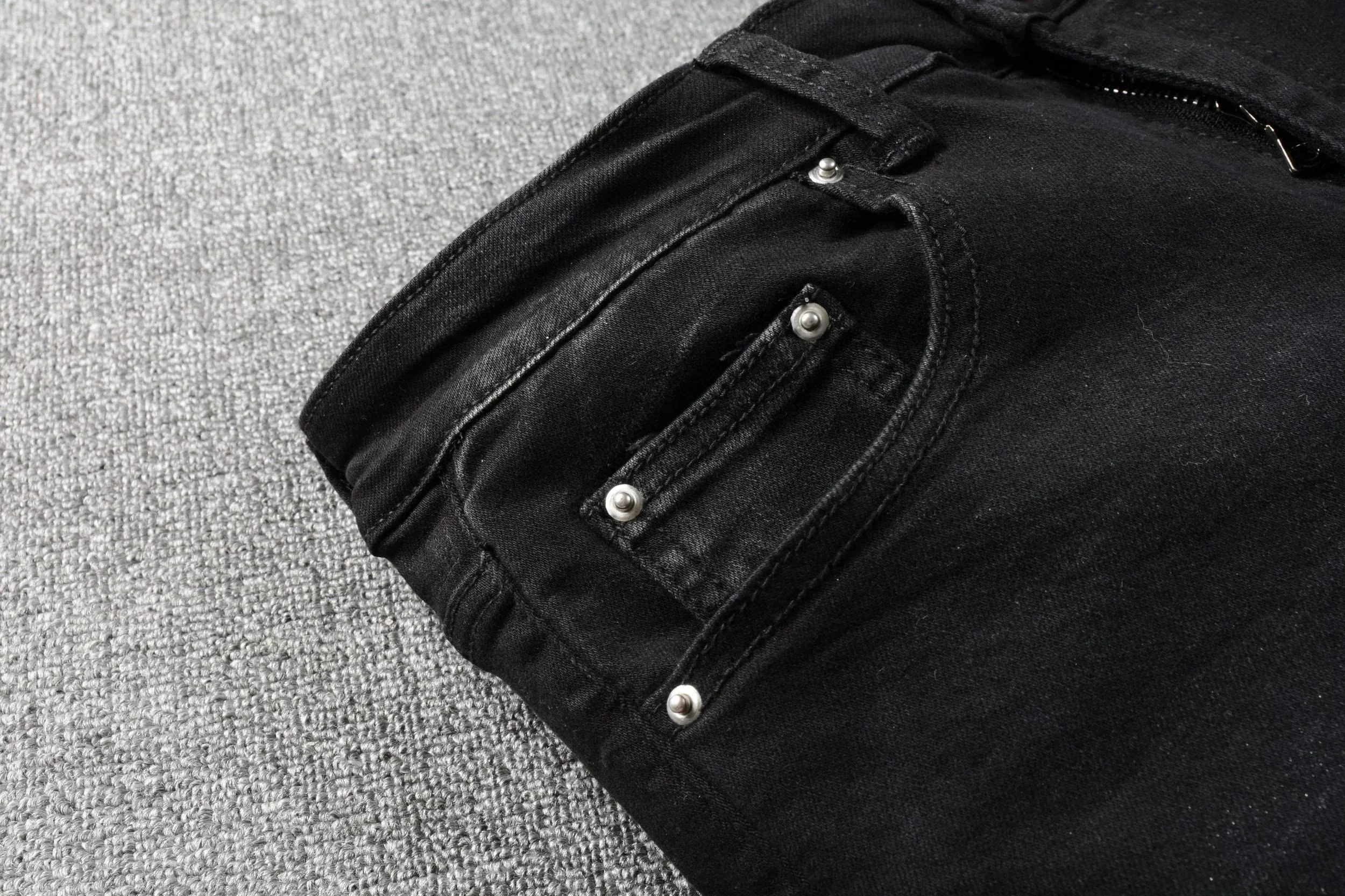 Gallery Dept. Star-Embroidered Distressed Slim Fit Jeans - 6