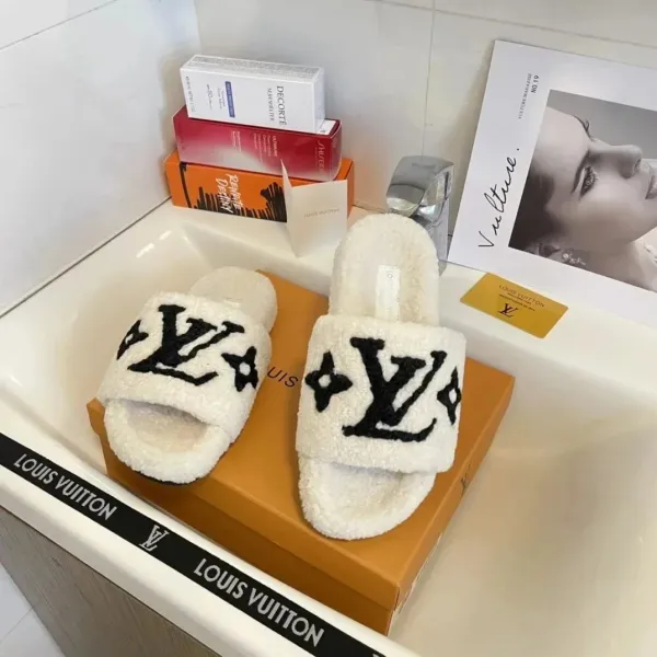 Louis Vuitton LV Logo Furry Slides Black Slippers - 8