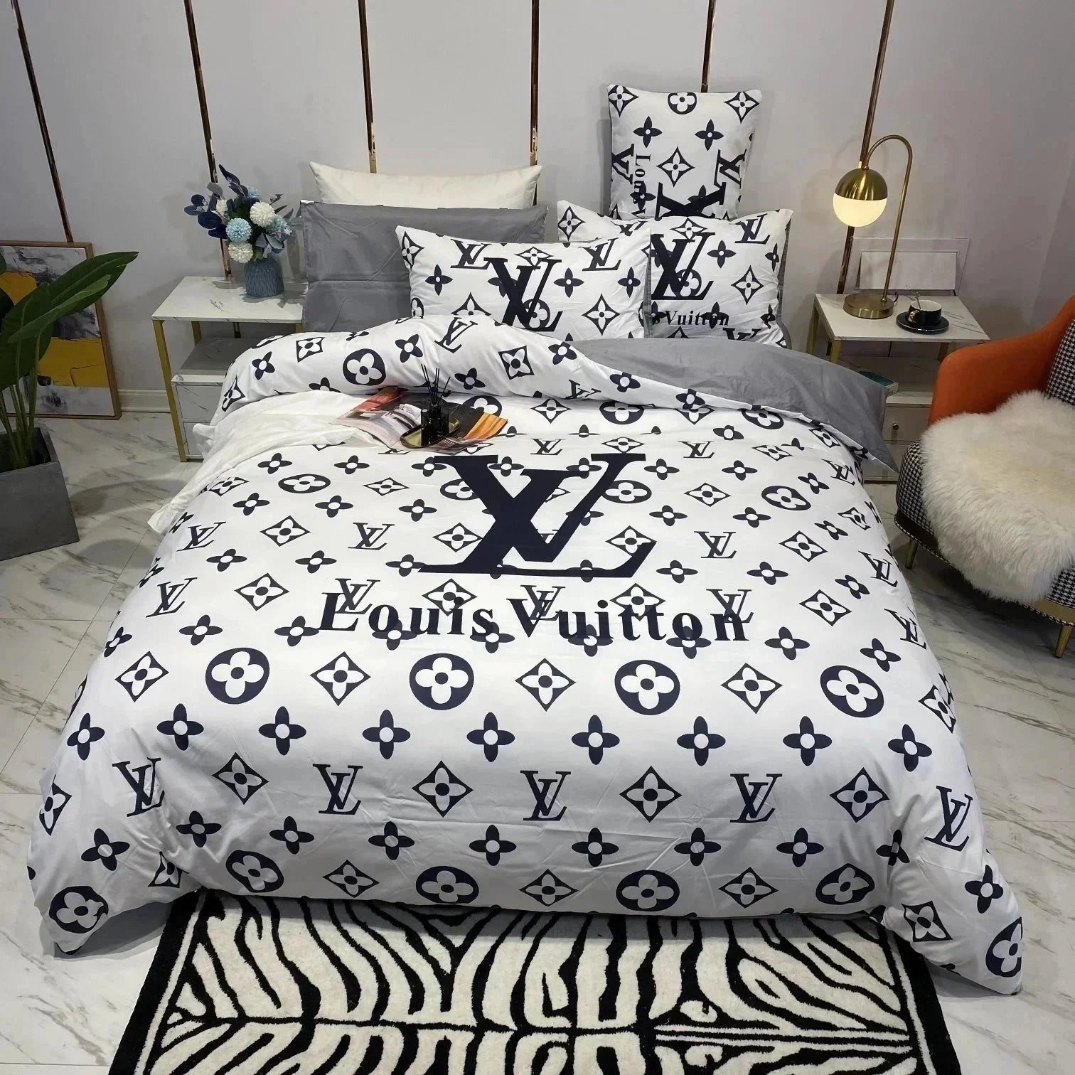 Louis Vuitton Uncategorized Four-Piece Logo-Print Bed Sheet Set — 13 1.8mm