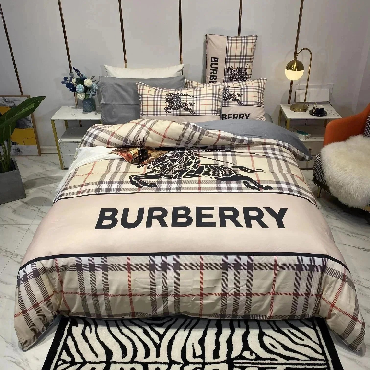 Louis Vuitton Uncategorized Four-Piece Logo-Print Bed Sheet Set — 22 1.8mm