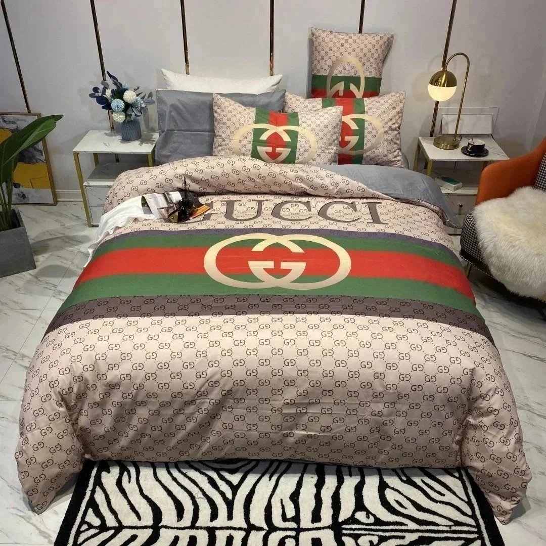 Louis Vuitton Uncategorized Four-Piece Logo-Print Bed Sheet Set — 38 1.8mm