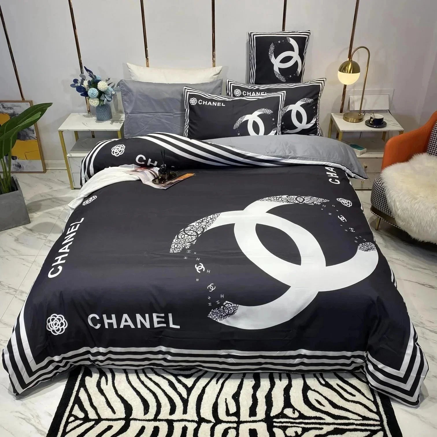 Louis Vuitton Uncategorized Four-Piece Logo-Print Bed Sheet Set image 8