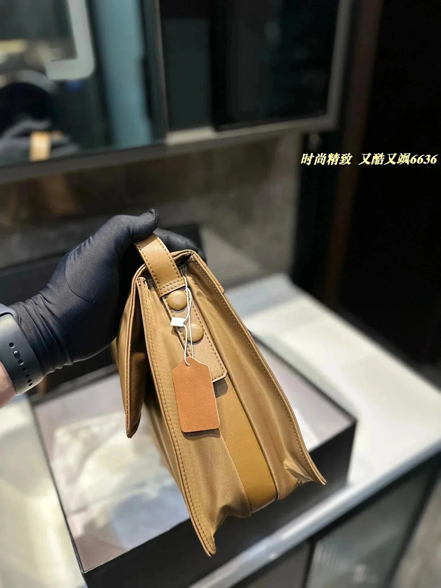 Prada Re-Edition 2005 Bucket Bag Beige Leather Handbag - 4