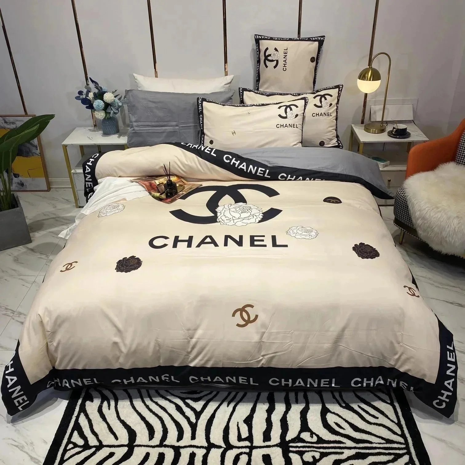 Louis Vuitton Uncategorized Four-Piece Logo-Print Bed Sheet Set — 26 1.8mm