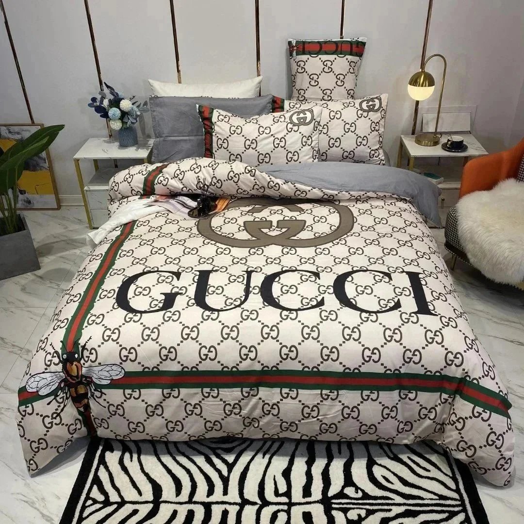 Louis Vuitton Uncategorized Four-Piece Logo-Print Bed Sheet Set — 35 1.8mm
