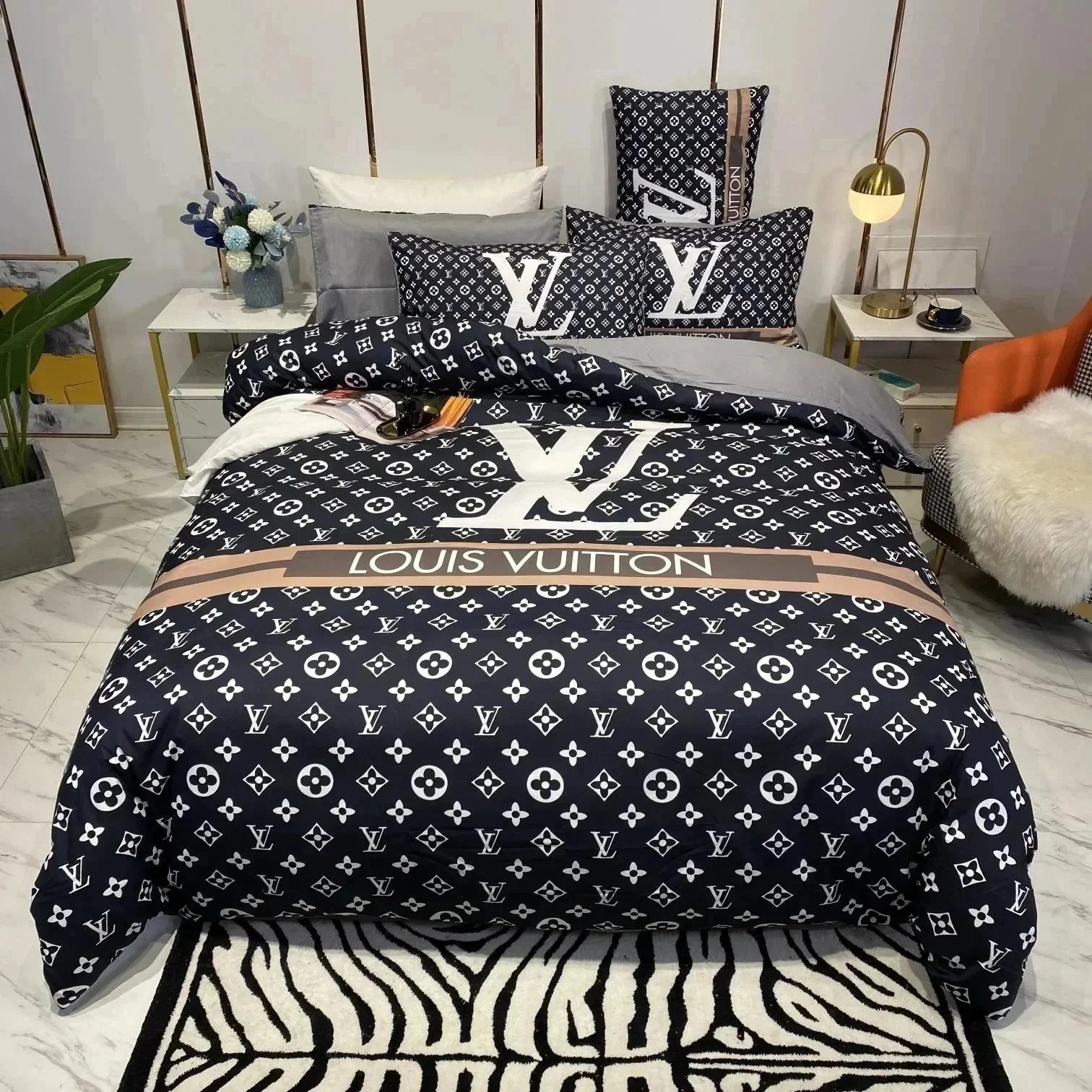 Louis Vuitton Uncategorized Four-Piece Logo-Print Bed Sheet Set image 9